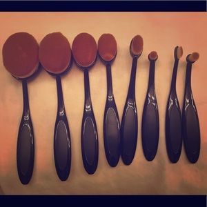 8 piece brush set